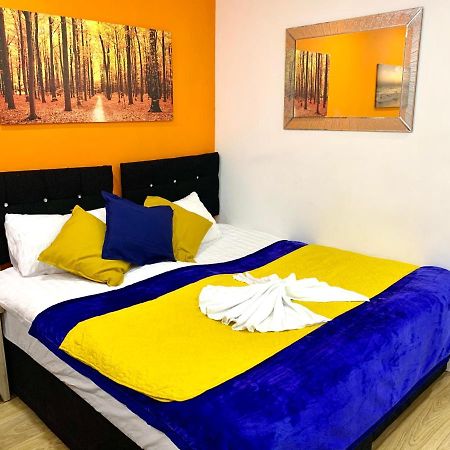 London 2 Bedroom Apartment, Kitchen, Reception And Private Garden Eksteriør bilde