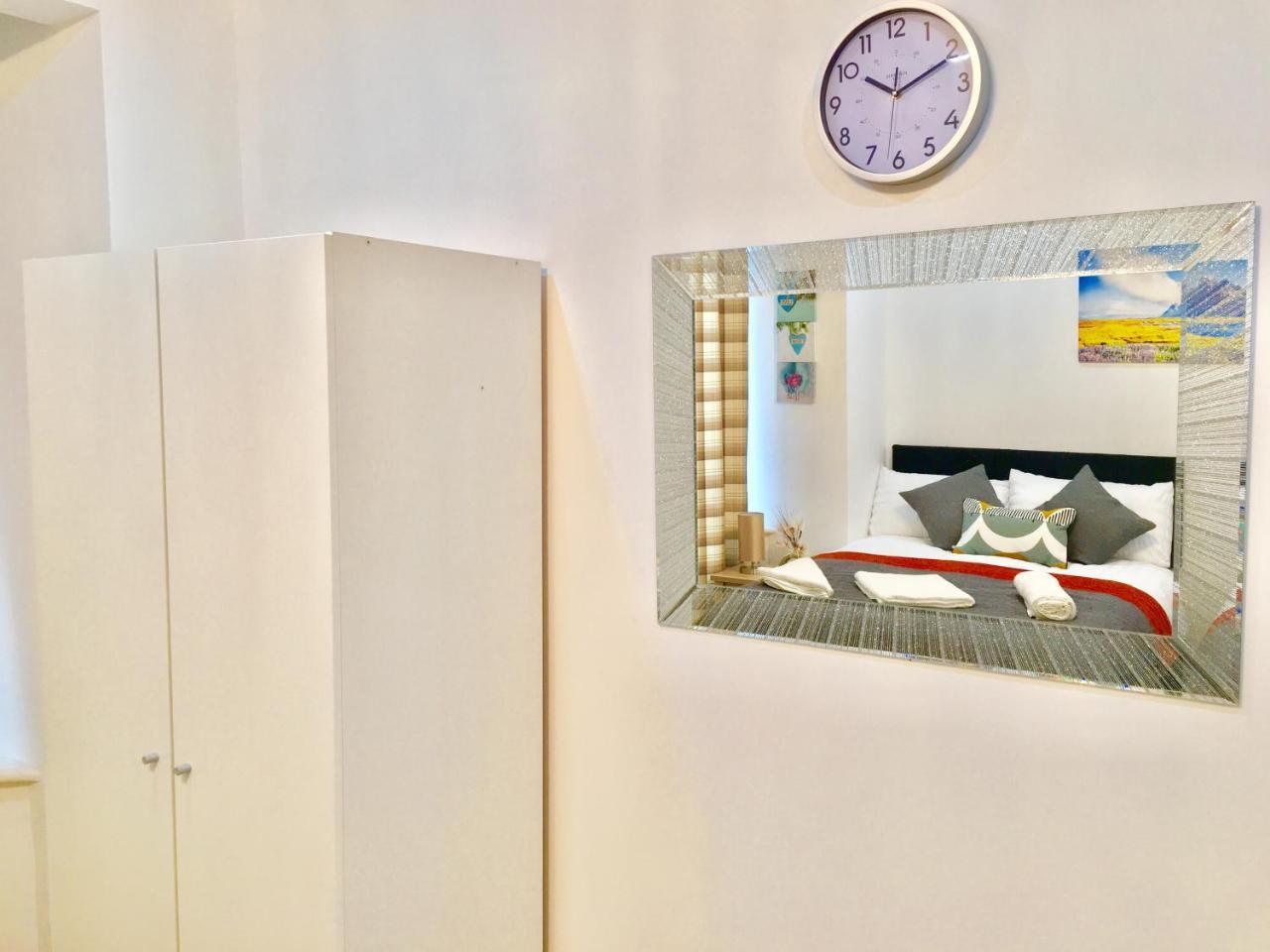 London 2 Bedroom Apartment, Kitchen, Reception And Private Garden Eksteriør bilde