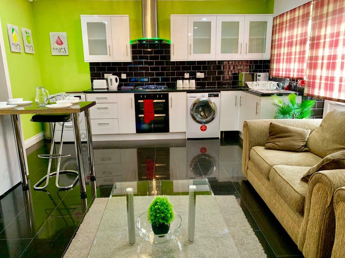 London 2 Bedroom Apartment, Kitchen, Reception And Private Garden Eksteriør bilde