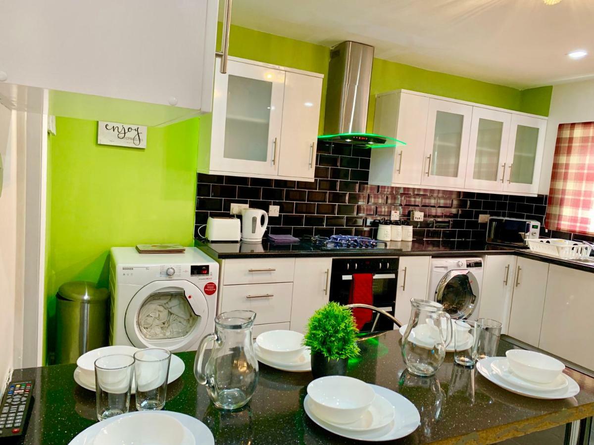 London 2 Bedroom Apartment, Kitchen, Reception And Private Garden Eksteriør bilde