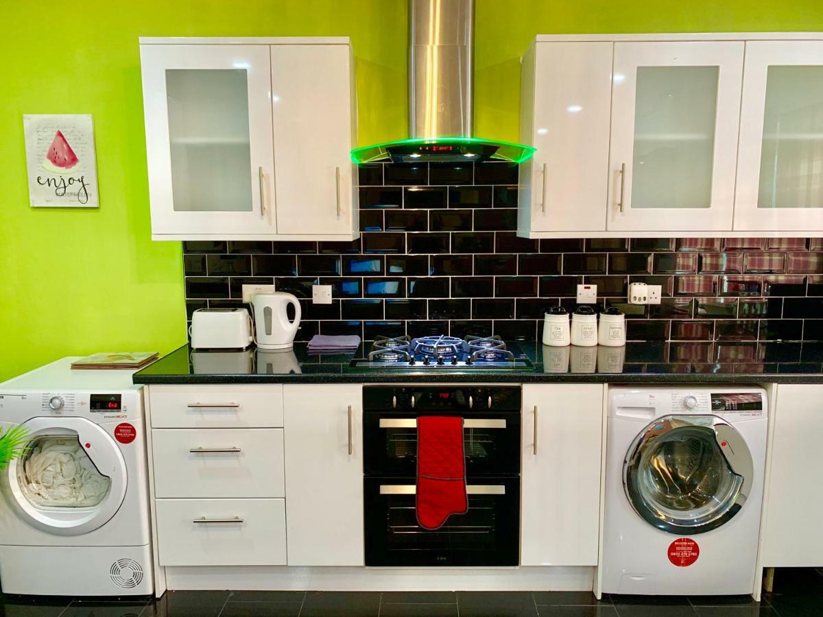 London 2 Bedroom Apartment, Kitchen, Reception And Private Garden Eksteriør bilde