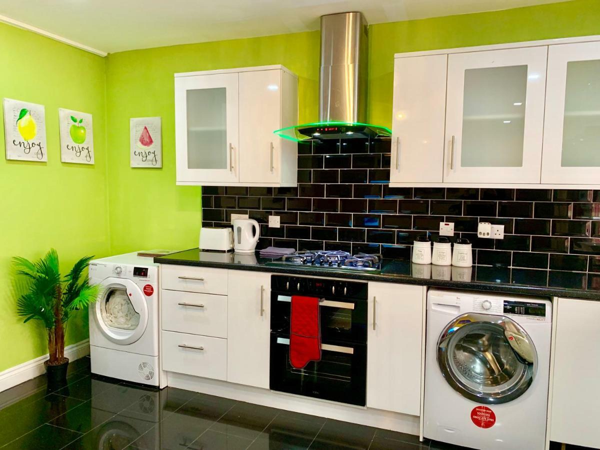 London 2 Bedroom Apartment, Kitchen, Reception And Private Garden Eksteriør bilde